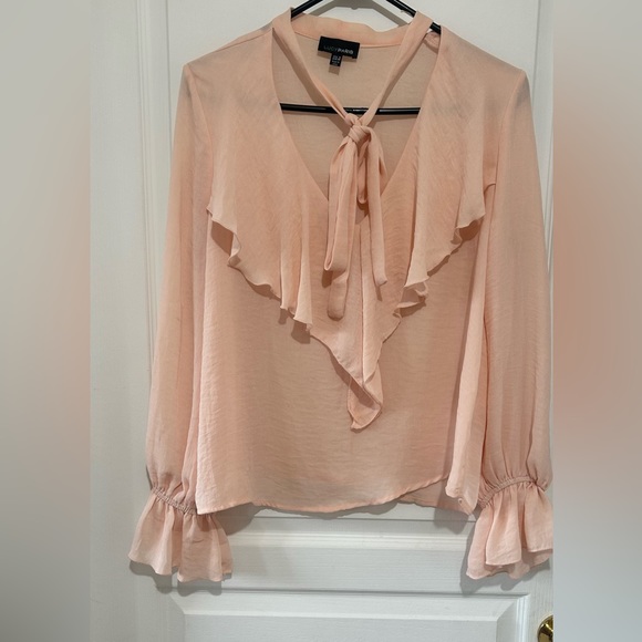 LUCY PARIS RUFFLED LONG SLEEVES CHIFFON NECK TIE IN LIGHT PEACH COLOUR SIZE S - Picture 4 of 8
